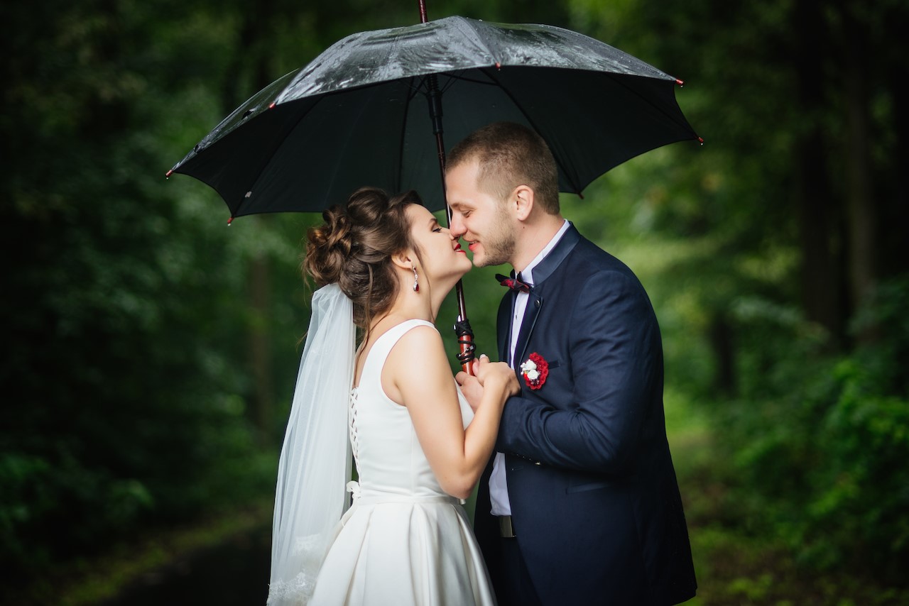 Boda en la playa: 5 tips para temporada de lluvia