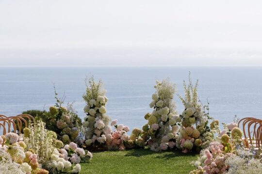 Bodas en playa 2026: lo que viene en tendencia