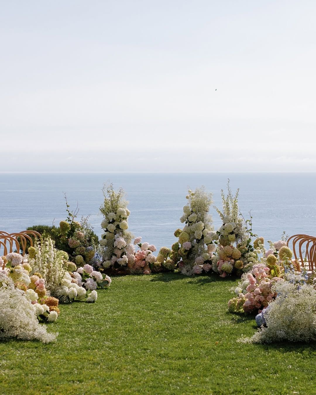 Bodas en playa 2026: lo que viene en tendencia